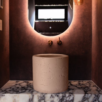Millie in Blush Pink – Bathroom