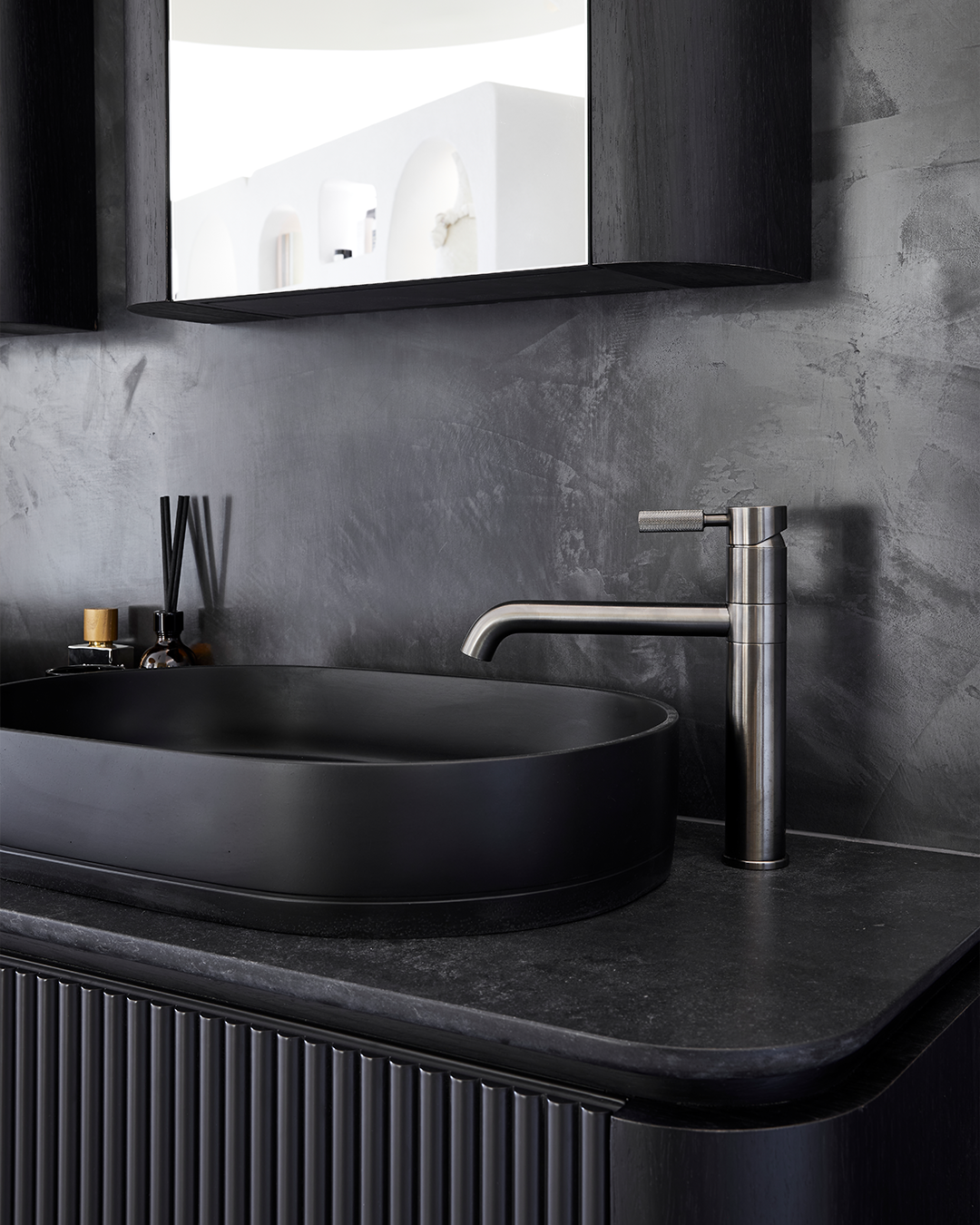 Pill Basin - Surface Mount (Charcoal)